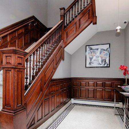 A Stylish Stay W/ A Queen Bed, Heated Floors.. #14 Brookline Extérieur photo