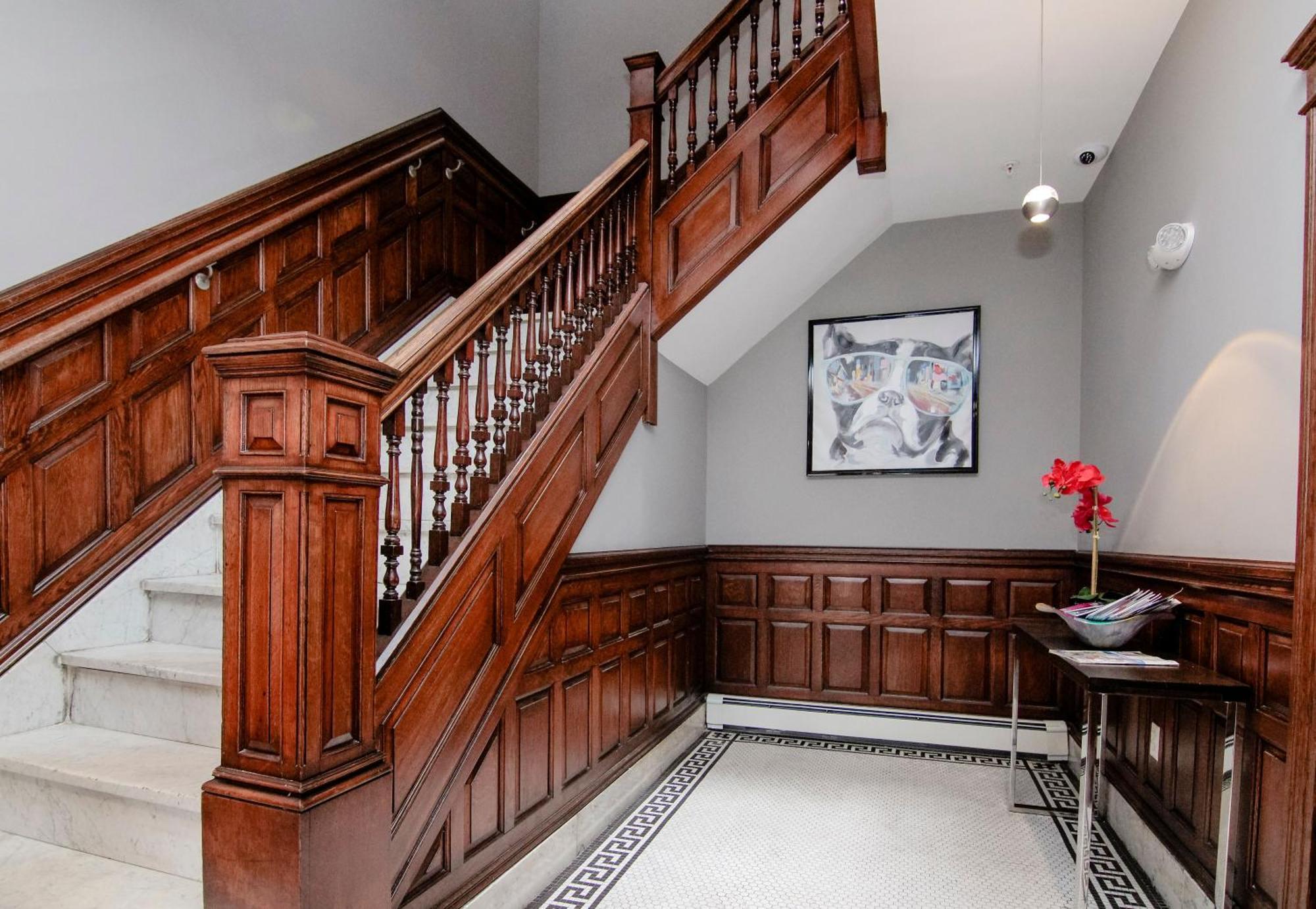 A Stylish Stay W/ A Queen Bed, Heated Floors.. #14 Brookline Extérieur photo