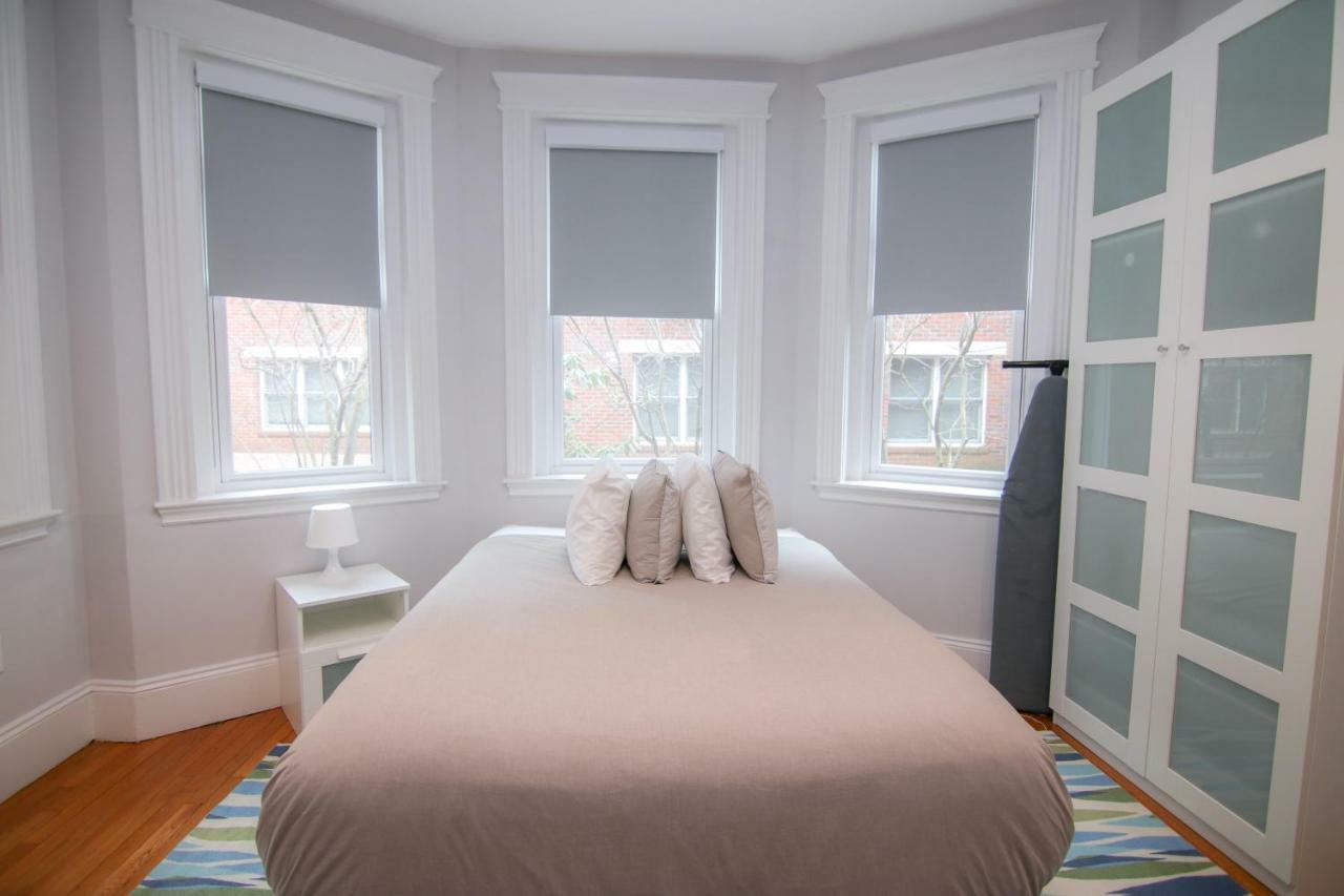 A Stylish Stay W/ A Queen Bed, Heated Floors.. #14 Brookline Extérieur photo