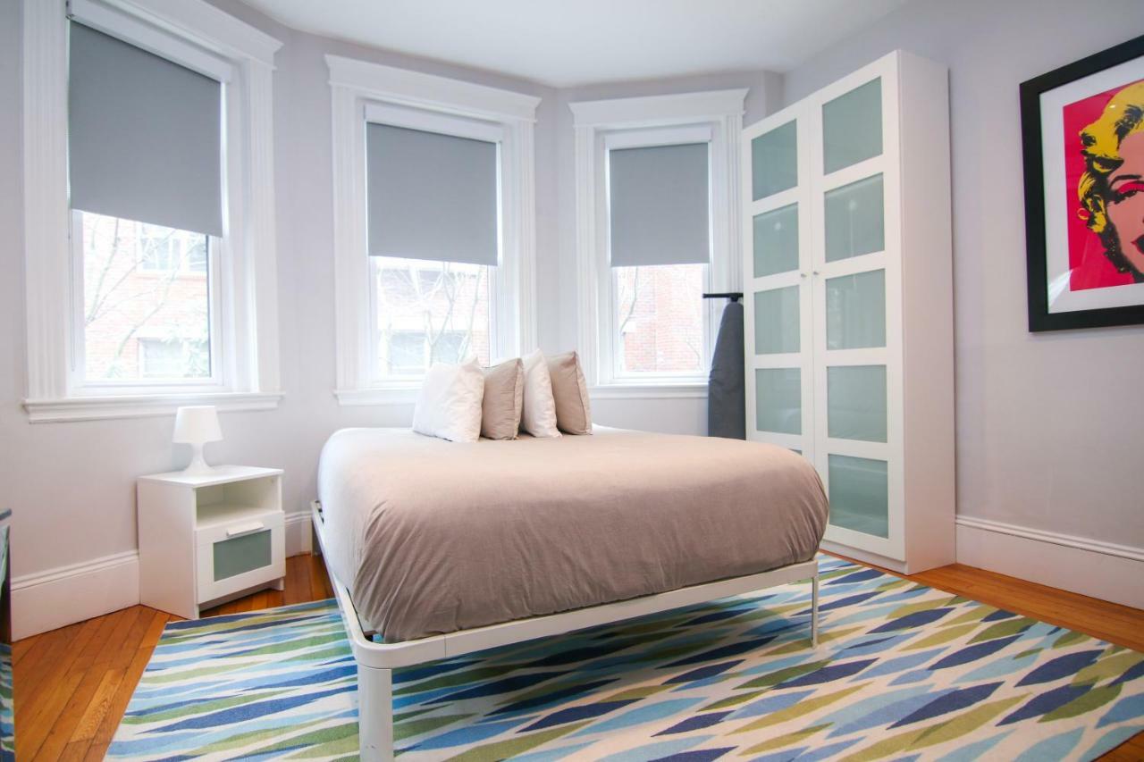 A Stylish Stay W/ A Queen Bed, Heated Floors.. #14 Brookline Extérieur photo